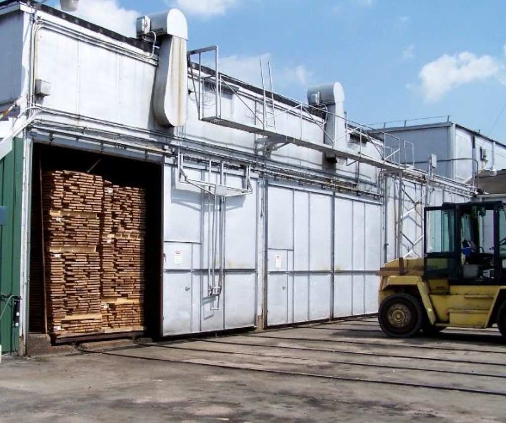 Kiln Drying wood should be a slow and steady process