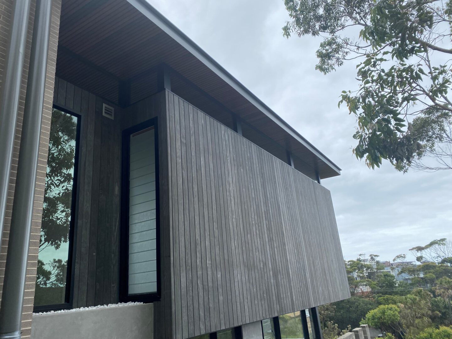 Accoya vertical cladding